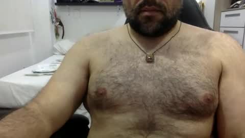 Snapshot of mbotve chatting on April 20, 2026, 10:11 pm VzlaMan online show from April 20, 2026, 10:11 pm