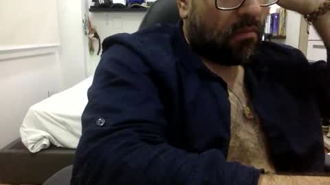 Snapshot of mbotve chatting on May 4, 2026, 3:57 am VzlaMan online show from May 4, 2026, 3:57 am