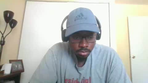 Mark online show from October 6, 2025, 3:42 pm