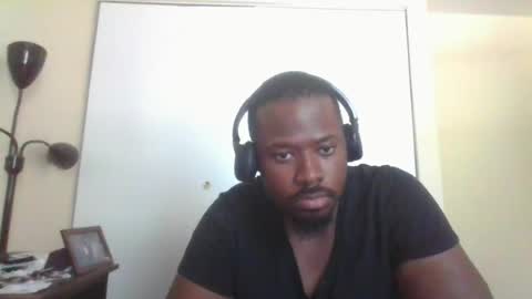 Snapshot of mbsupreme chatting on July 7, 2026, 3:27 pm Mark online show from July 7, 2026, 3:27 pm