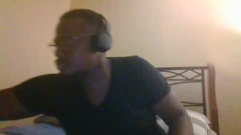 Snapshot of mbsupreme chatting on July 8, 2026, 4:28 am Mark online show from July 8, 2026, 4:28 am