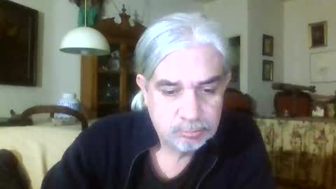 Snapshot of mc_manu chatting on December 25, 2024, 7:56 pm Manu online show from December 25, 2024, 7:56 pm