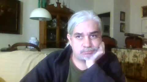 Snapshot of mc_manu chatting on December 28, 2024, 9:40 pm Manu online show from December 28, 2024, 9:40 pm
