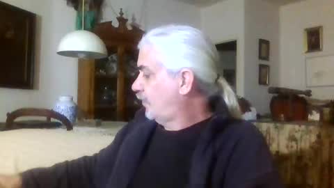 Snapshot of mc_manu chatting on February 1, 2025, 8:05 pm Manu online show from February 1, 2025, 8:05 pm