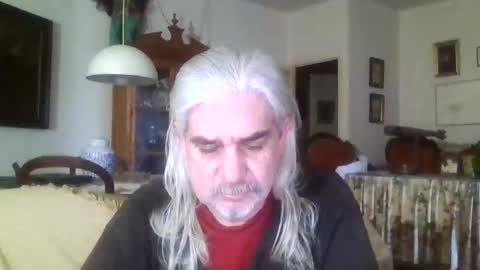 Snapshot of mc_manu chatting on February 6, 2025, 5:51 pm Manu online show from February 6, 2025, 5:51 pm