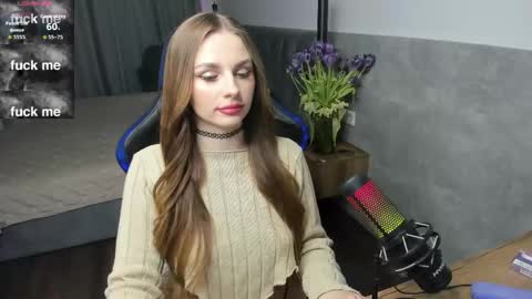 mcfly_11 online show from April 13, 2026, 8:58 pm