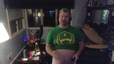 Snapshot of mckhero chatting on December 19, 2024, 11:39 am Sean online show from December 19, 2024, 11:39 am