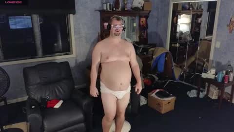 Snapshot of mckhero chatting on December 19, 2024, 10:42 pm Sean online show from December 19, 2024, 10:42 pm