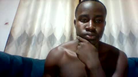 mclntz_bbc online show from April 19, 2026, 12:33 am