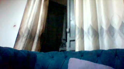 Snapshot of mclntz_bbc chatting on July 1, 2026, 4:40 pm mclntz_bbc online show from July 1, 2026, 4:40 pm
