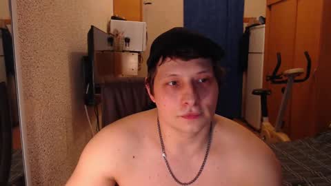 mclovi19 online show from March 4, 2025, 9:07 am