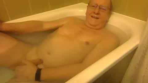 Snapshot of mcswis6 chatting on February 16, 2026, 9:33 pm mcswis6 online show from February 16, 2026, 9:33 pm