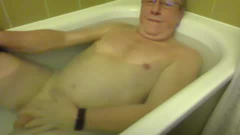 Snapshot of mcswis6 chatting on February 23, 2026, 10:40 pm mcswis6 online show from February 23, 2026, 10:40 pm