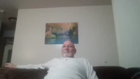 mdane99 online show from December 18, 2024, 11:40 pm