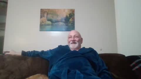 mdane99 online show from December 27, 2024, 2:25 am