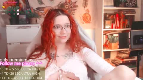 Snapshot of me_hanna chatting on February 12, 2026, 4:07 am Hanna online show from February 12, 2026, 4:07 am