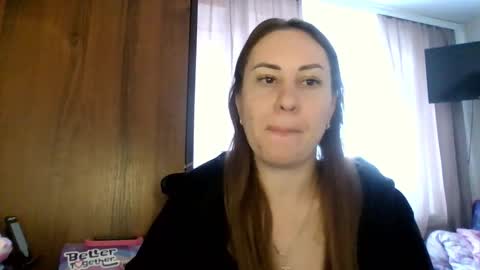 meadoweyes_ online show from September 24, 2025, 6:39 am