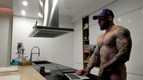 Snapshot of mealphamale chatting on May 23, 2026, 5:50 pm Alpha Male online show from May 23, 2026, 5:50 pm