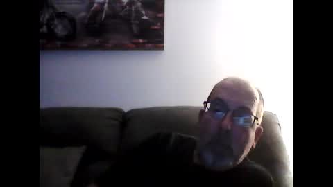 me at home online show from January 15, 2025, 4:04 am