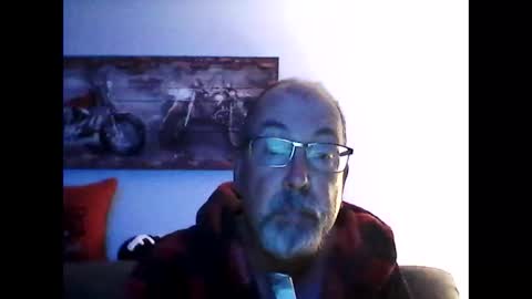 me at home online show from September 24, 2025, 10:07 am
