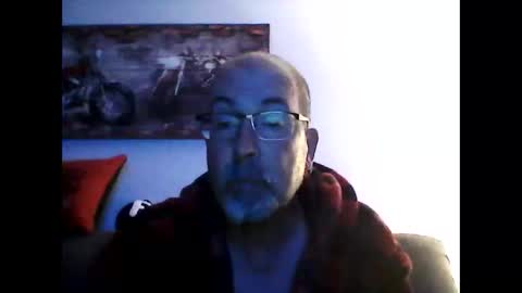 me at home online show from October 11, 2025, 10:25 am