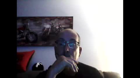 me at home online show from October 12, 2025, 4:00 am