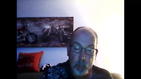 me at home online show from October 18, 2025, 2:25 am
