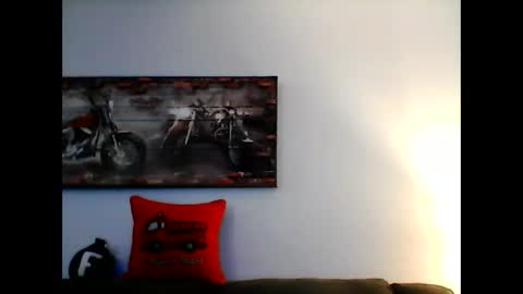 me at home online show from November 21, 2025, 9:24 pm