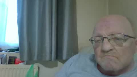 mecos539 online show from April 22, 2026, 7:04 pm