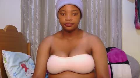 Snapshot of meddy_maya chatting on November 19, 2025, 10:59 am Meddy maya online show from November 19, 2025, 10:59 am