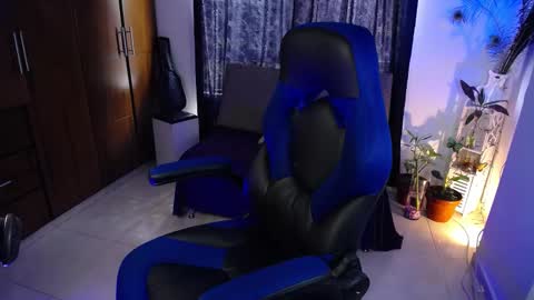 Snapshot of medusa_025 chatting on February 16, 2025, 7:16 pm Coral online show from February 16, 2025, 7:16 pm