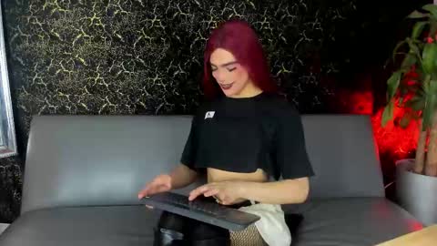 Medusa Ts online show from November 2, 2025, 11:23 am