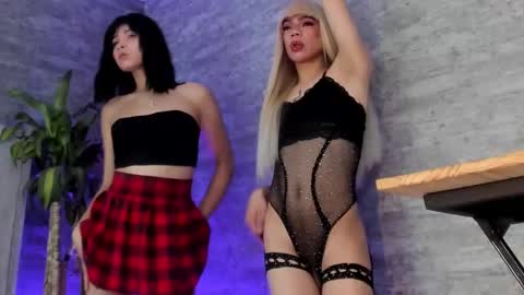 Medusa Ts online show from November 28, 2025, 7:33 am