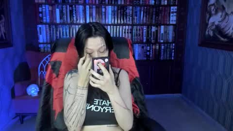 Medusa online show from November 21, 2025, 8:57 am