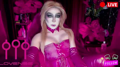 Snapshot of medusaprey chatting on June 4, 2026, 3:12 am THE QUEEN ALPHA Queen Medusa Prey online show from June 4, 2026, 3:12 am
