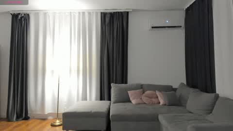 MedussaEyes online show from January 23, 2025, 9:29 pm