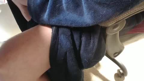 Snapshot of mee9090e900 chatting on September 24, 2025, 11:35 am mee9090e900 online show from September 24, 2025, 11:35 am