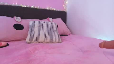 Snapshot of meegan_foxy_ chatting on June 2, 2026, 1:35 pm Im Megan online show from June 2, 2026, 1:35 pm