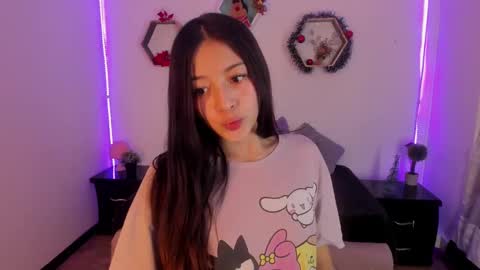 Snapshot of meelanny_ds chatting on December 23, 2024, 8:44 am   online show from December 23, 2024, 8:44 am