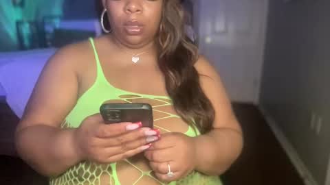 Snapshot of meetsouthernpeach chatting on December 23, 2024, 3:40 am Southern Peach online show from December 23, 2024, 3:40 am