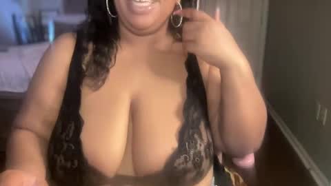 Snapshot of meetsouthernpeach chatting on February 8, 2025, 7:05 pm Southern Peach online show from February 8, 2025, 7:05 pm