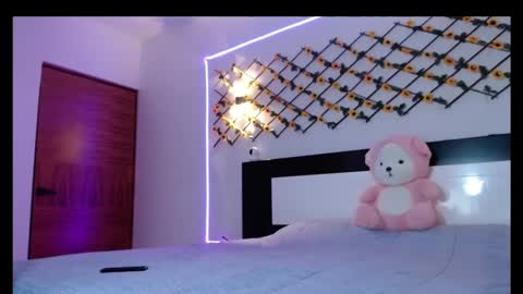 Snapshot of megam_manze00 chatting on November 11, 2025, 12:10 am megam manze00 online show from November 11, 2025, 12:10 am