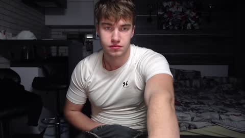 Max online show from December 2, 2024, 9:17 pm