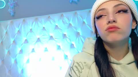 Megan  online show from November 7, 2025, 3:39 am