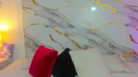 Snapshot of megan__monroe chatting on October 27, 2025, 10:14 pm megan__monroe online show from October 27, 2025, 10:14 pm