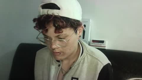 Megan and sophi online show from February 27, 2025, 5:56 am