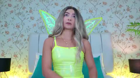 Carolina Paez online show from October 14, 2025, 12:50 pm