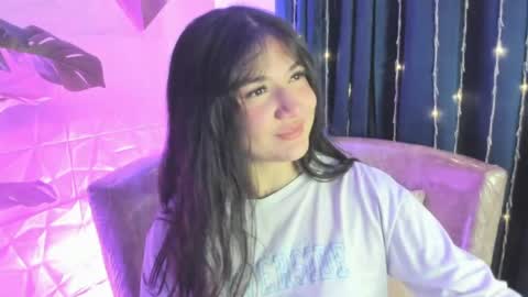 Snapshot of megan_devon chatting on June 8, 2026, 11:43 am online show from June 8, 2026, 11:43 am