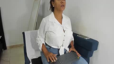 megan_greyxx online show from December 11, 2024, 10:47 am