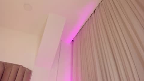   online show from December 5, 2024, 6:54 am